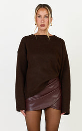 Patricia Mini Skirt - Mid Rise Fitted Patent Leather Skirt in Wine