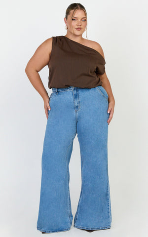 Therese Jeans - High Waist Wide Leg Flare Recycled Denim Jeans in Light Mid