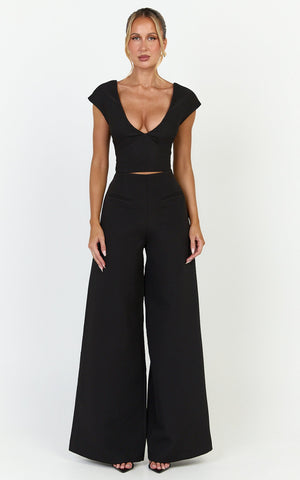 Lilo Top - V Neck Cap Sleeve Top in Black