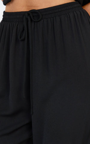 Robyn Pants - High Elastic Waist Relaxed Straight Leg Pants in Black