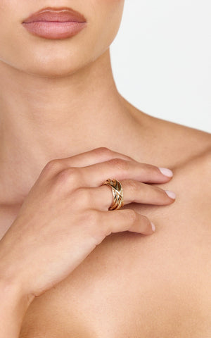 Tricia Ring - Twisted Ring in Gold