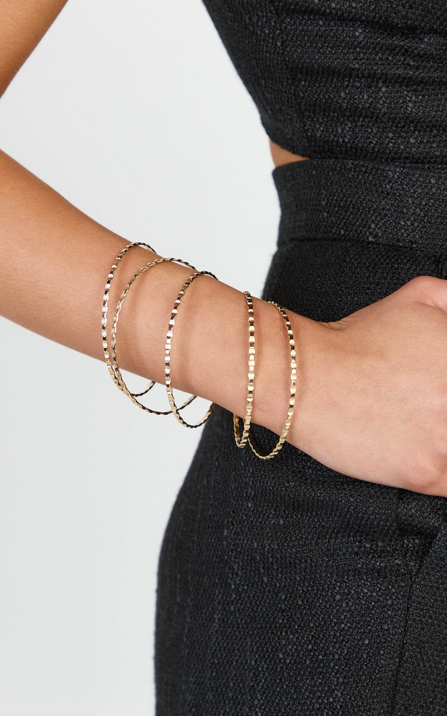 Leanora Bangle - 5 Pack Bangle in Gold