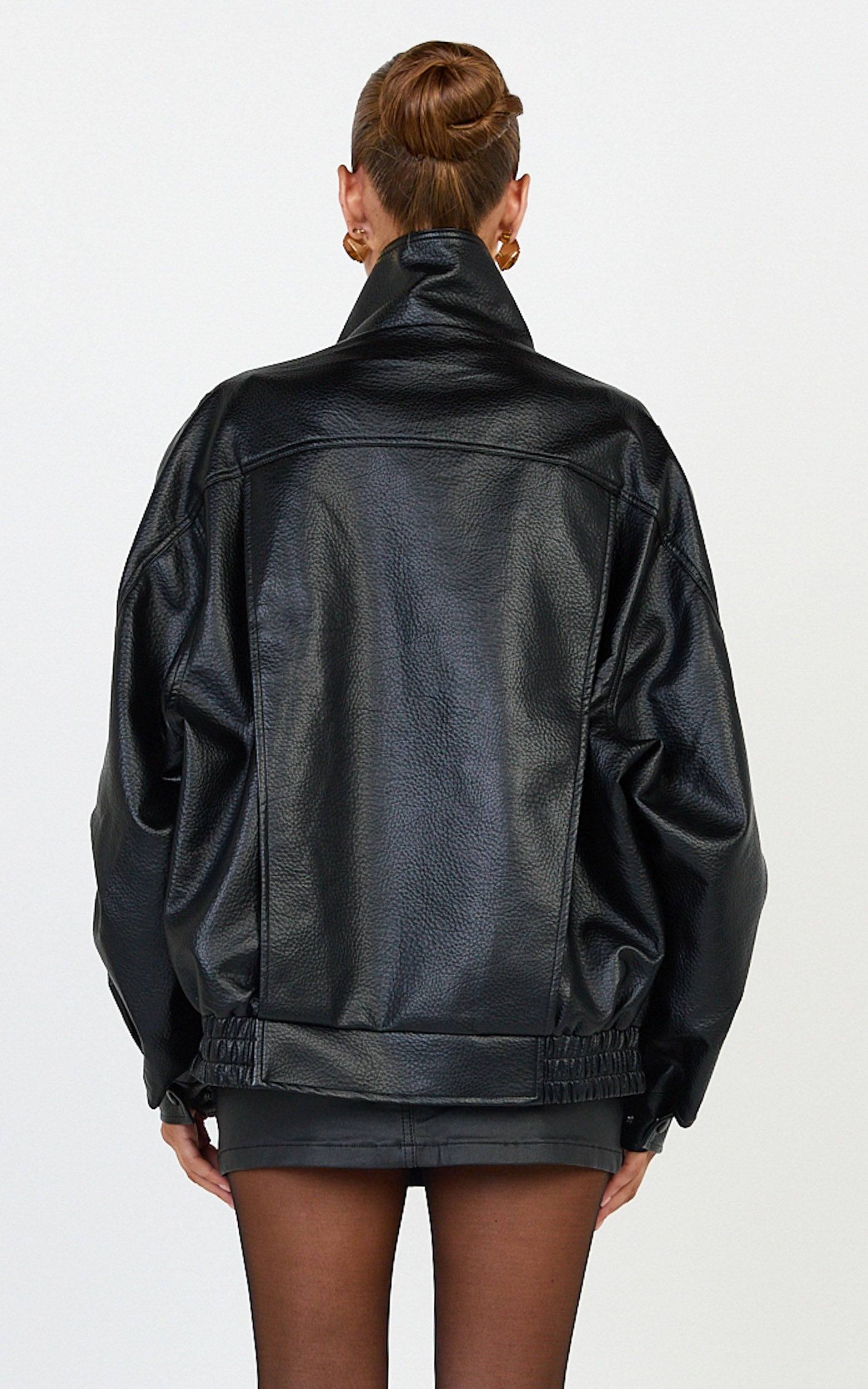 Lioness - Rogue Bomber in Onyx