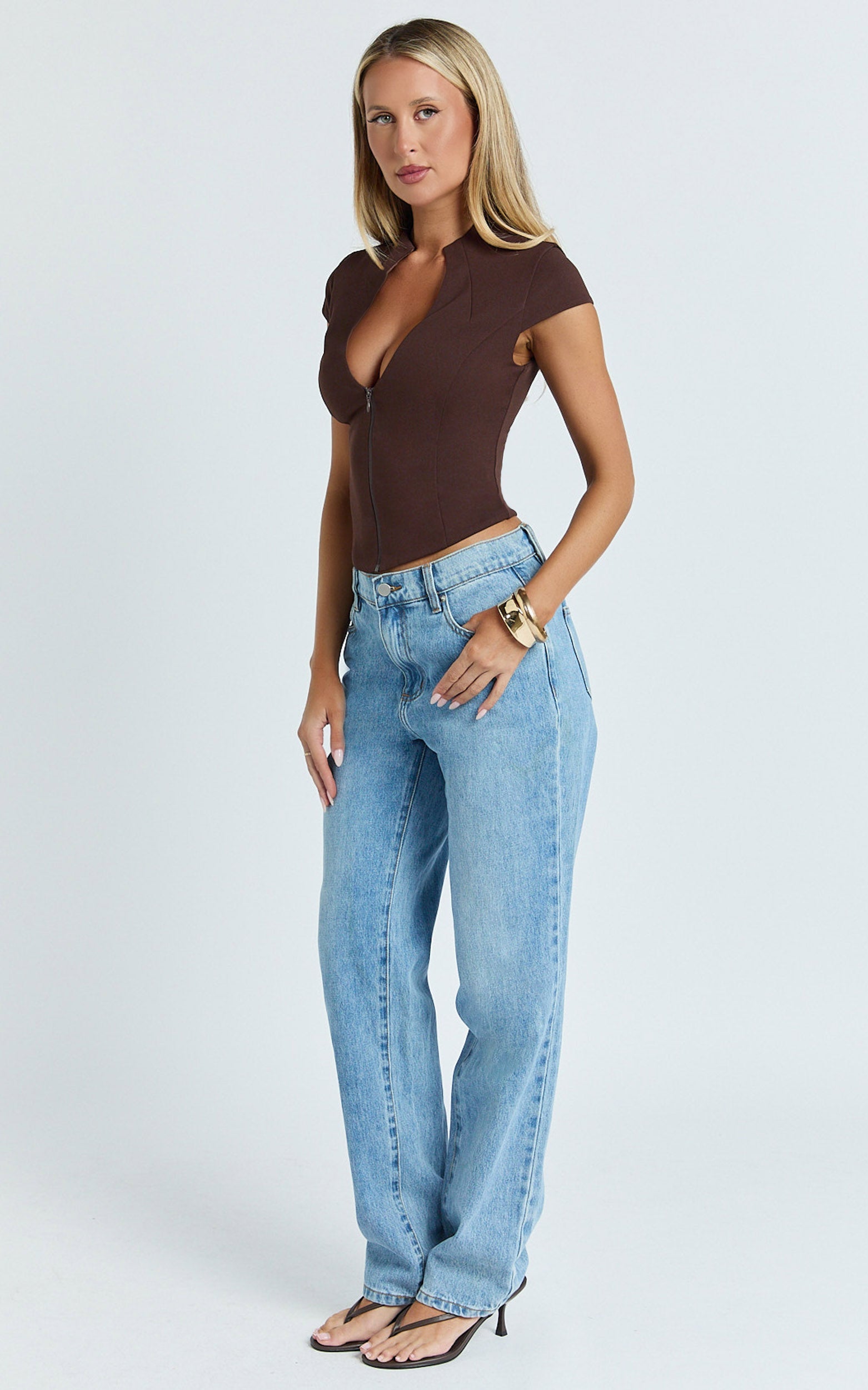 Duncan Top - Cap Sleeve Slit Neck Zip Front Top in Chocolate