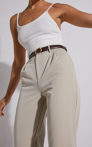 Kristen Rectangle Buckle Belt in Brown