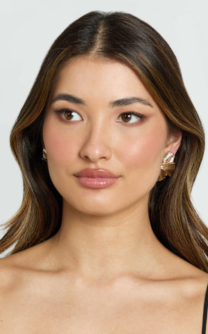 Noa Half Flower Earrings in Gold
