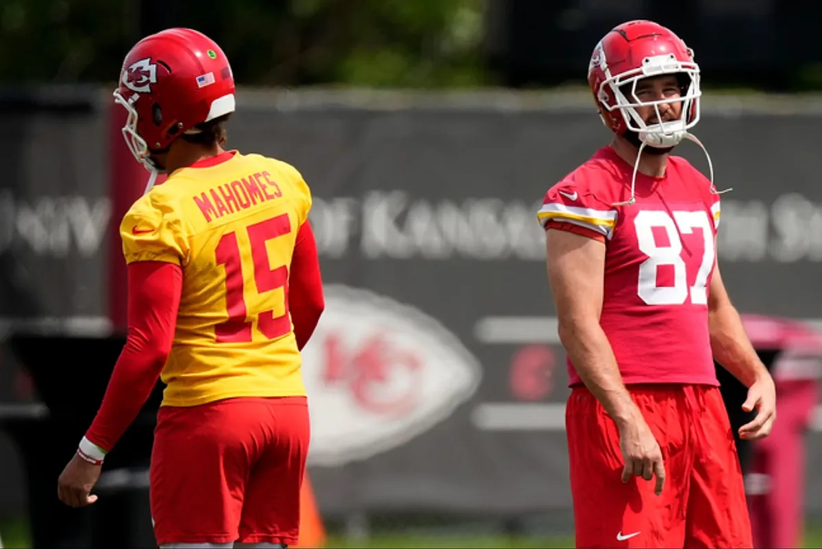 Mahomes, Kelce Rift: Politics Threaten Chiefs' Dynasty?