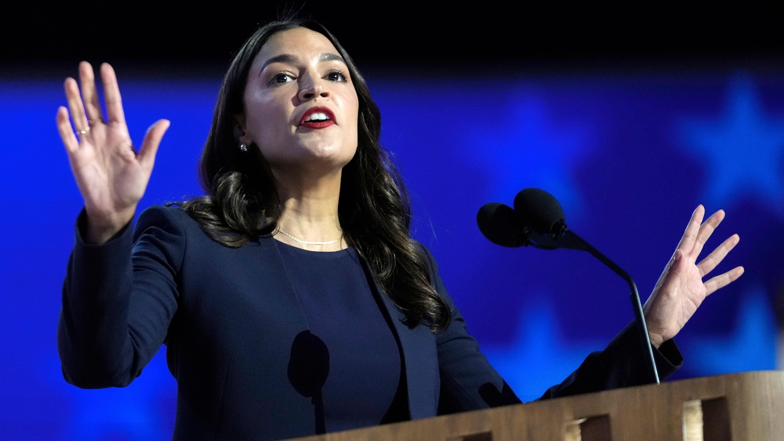 Ocasio-Cortez Calls for NYC Mayor Adams' Resignation